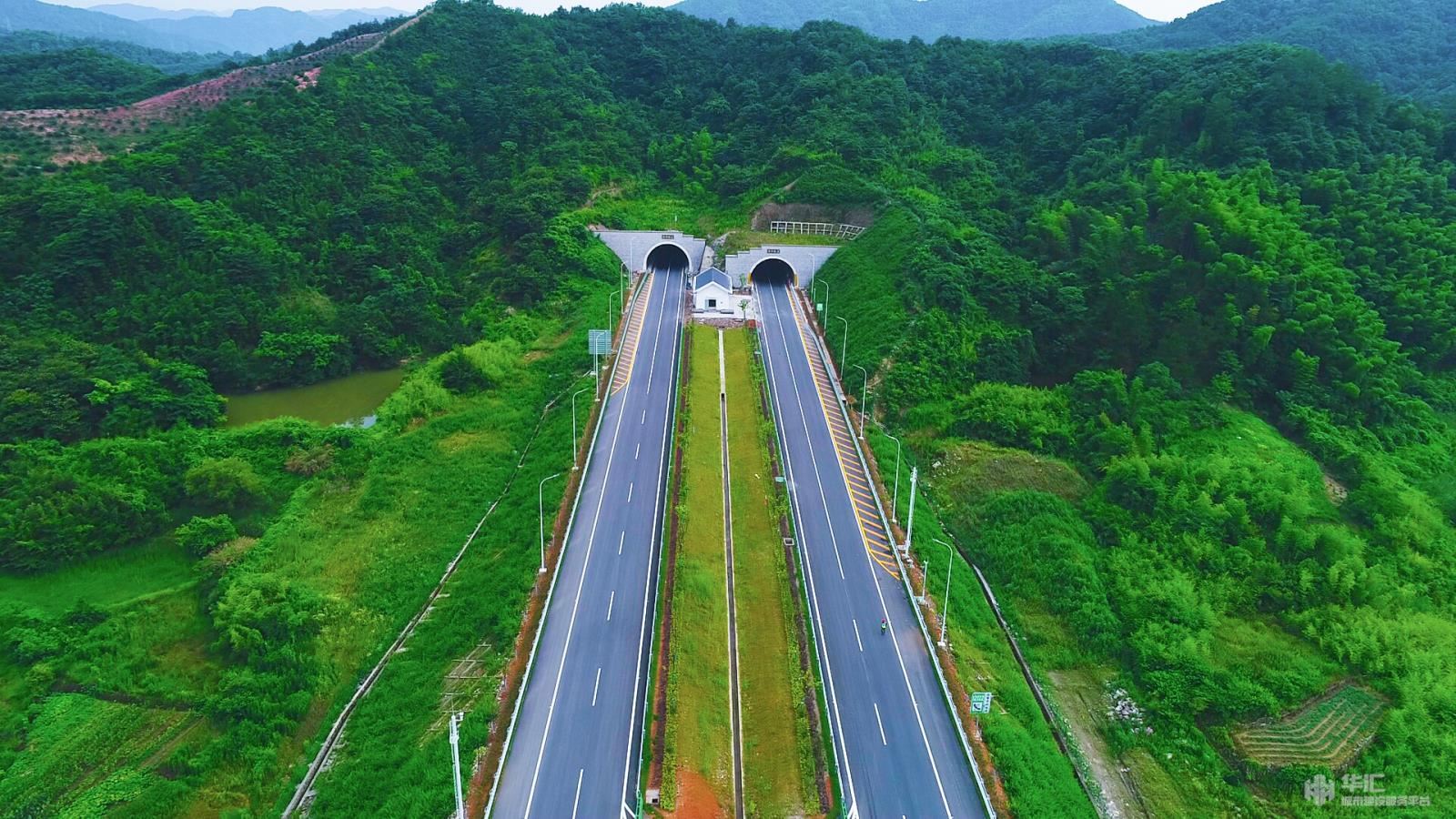 高速路上图片大全,路上行人图片大全_大山谷图库